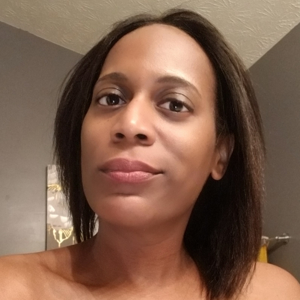 Meet your Posher, Carlisa